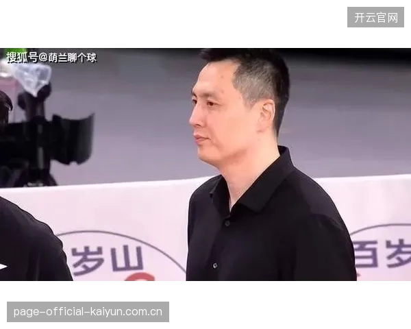 上海队凭借联盟顶级防守加冕常规赛冠军，主帅卢伟的换防体系奏效。